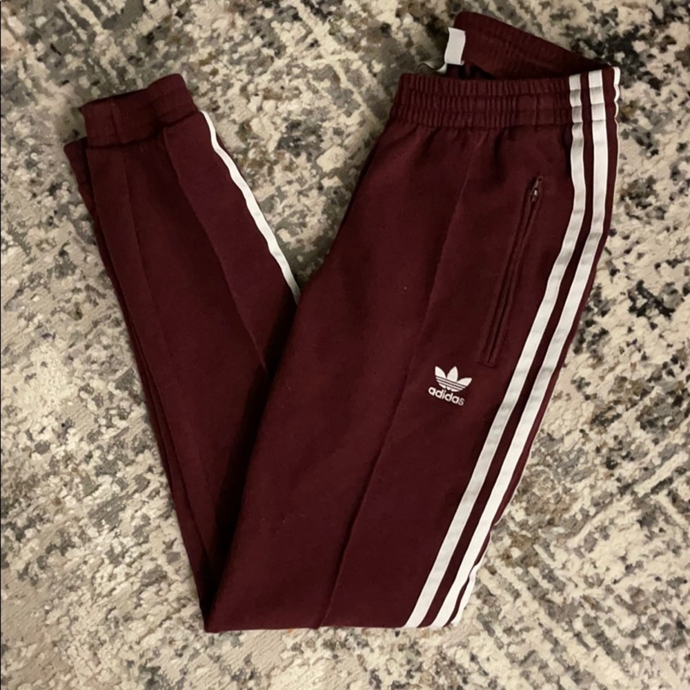 ADIDAS ORIGINALS Jogger with Zippered Pockets
